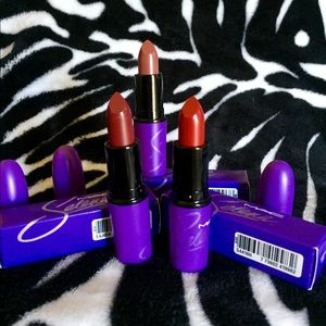 MAC SELENA LIPSTICK SET BNIB